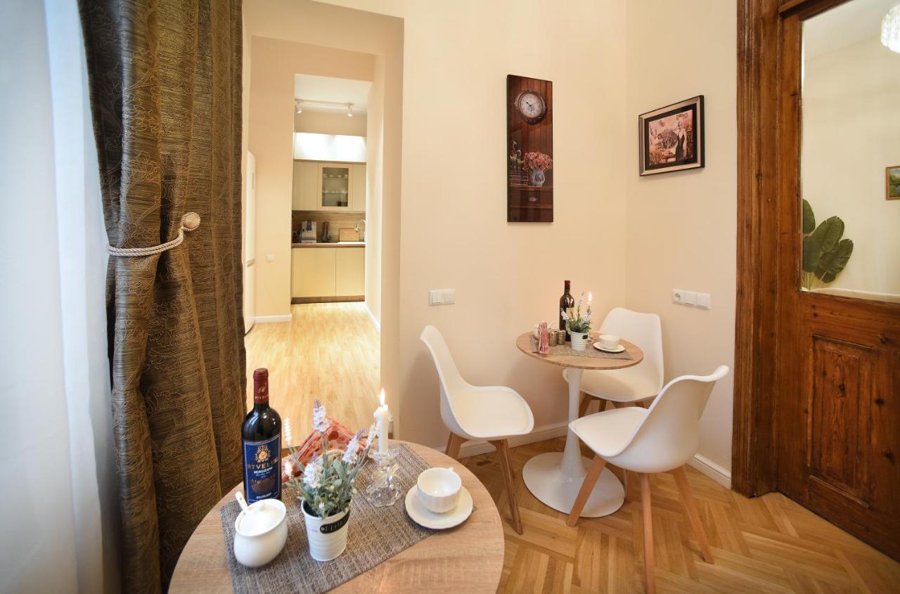 City Lux Hotel Тбилиси Екстериор снимка