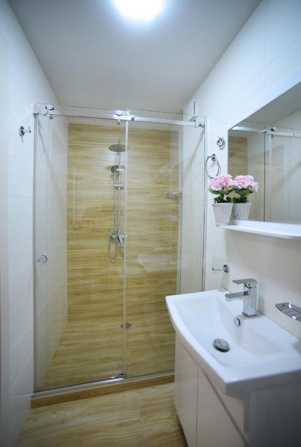 City Lux Hotel Тбилиси Екстериор снимка
