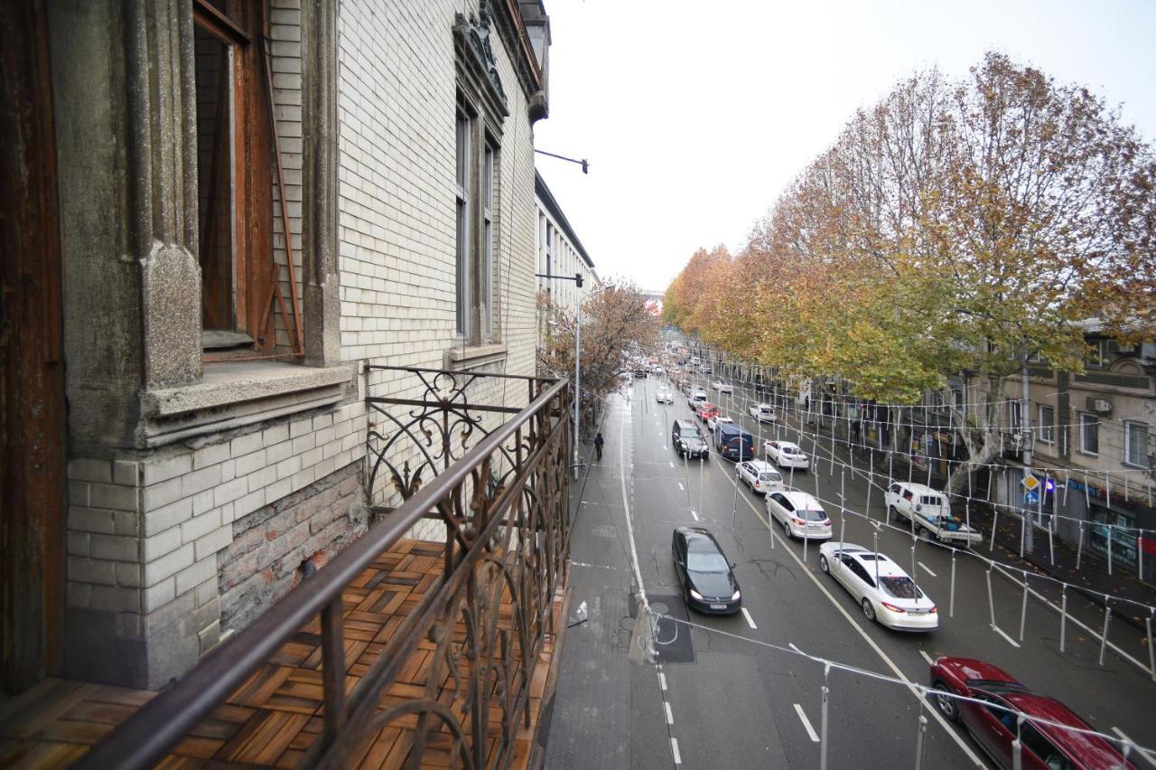 City Lux Hotel Тбилиси Екстериор снимка