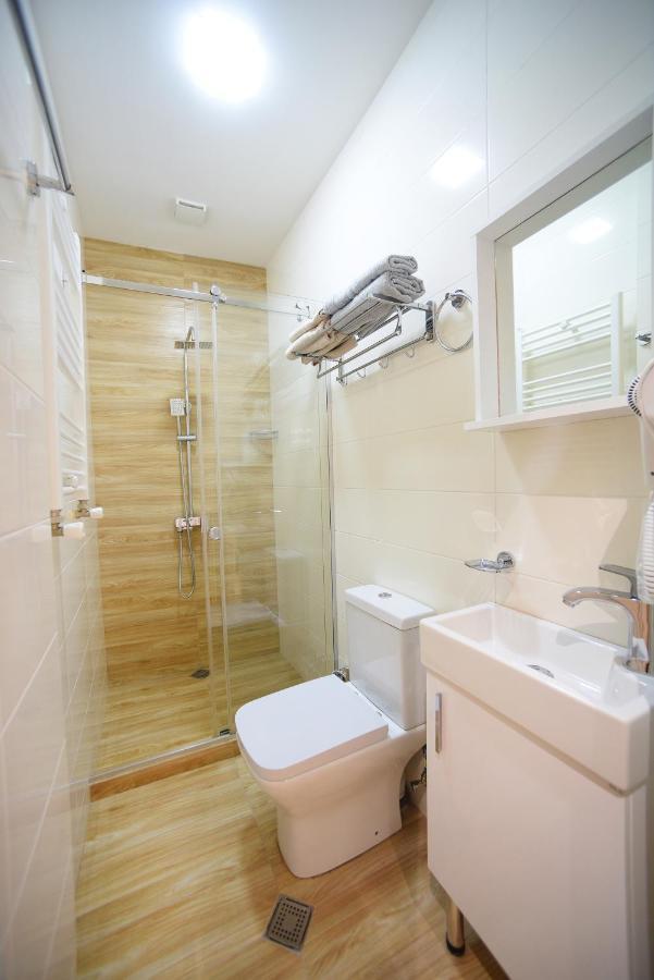 City Lux Hotel Тбилиси Екстериор снимка