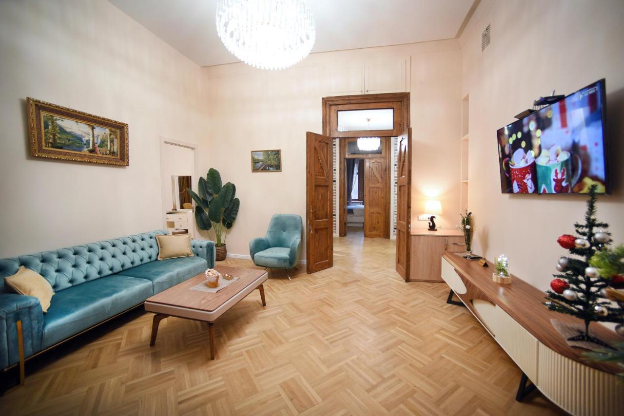 City Lux Hotel Тбилиси Екстериор снимка