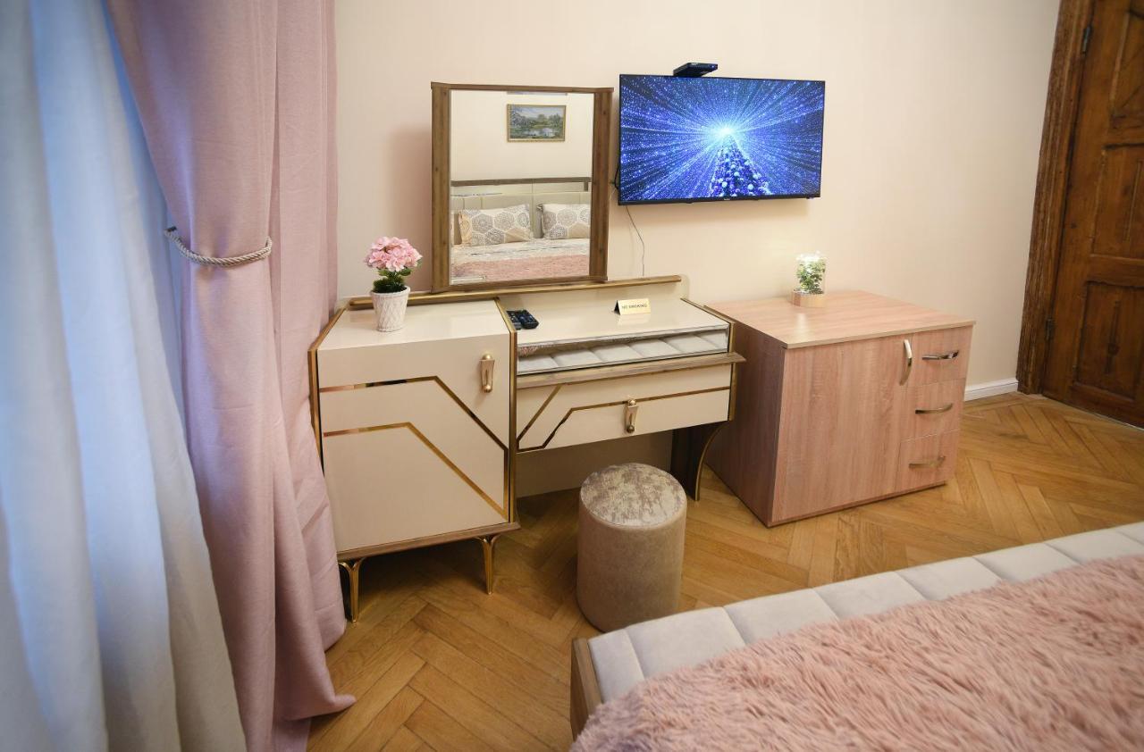 City Lux Hotel Тбилиси Екстериор снимка
